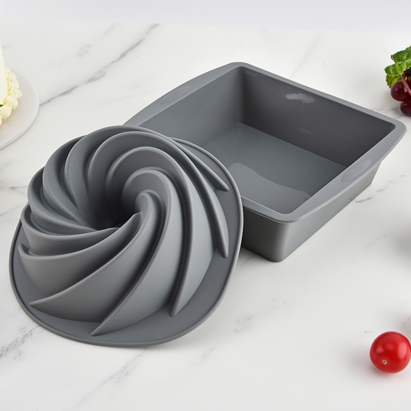 Silicone Square 4-Piece Cake P - Commercial Kitchen Pots And Pans recensione e prezzo